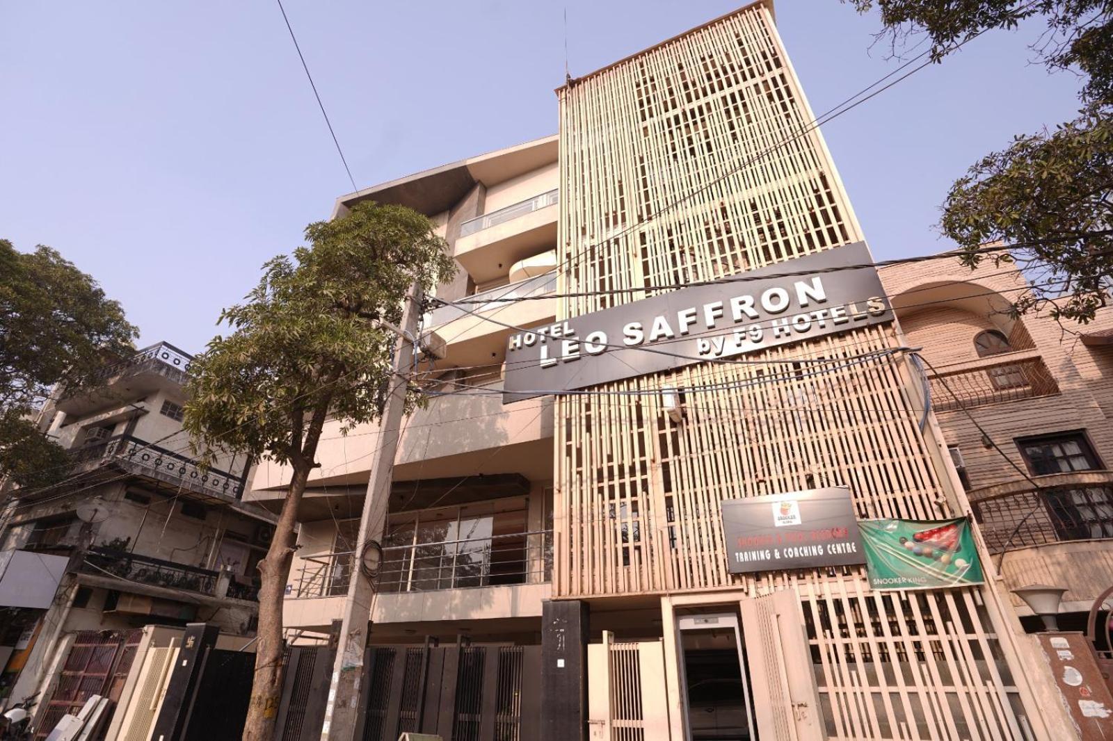 Hotel Leo Saffron Delhi  Exteriör bild